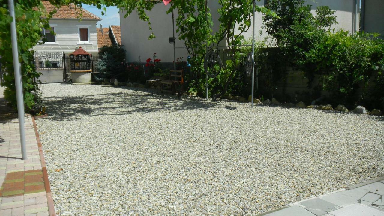 Casa Cezara Lägenhet Silvasu de Jos Exteriör bild